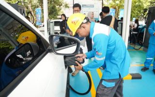 PLN EVenture 2025 pastikan SPKLU Jateng-DIY siap layani Nataru