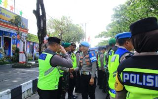 Tim Divpropam Mabes Polri laksanakan Ops Gaktiplin di Pos Terpadu Operasi Lilin 2025 Polres Karanganyar
