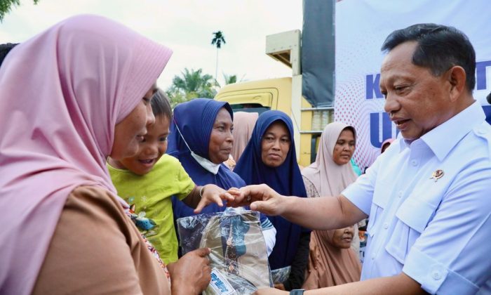 Mendagri serahkan bantuan kepada warga terdampak bencana di Aceh Utara