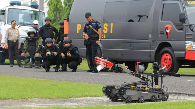 Polisi: 10 Sekolah yang Diteror Bom Dipilih Pelaku secara Random