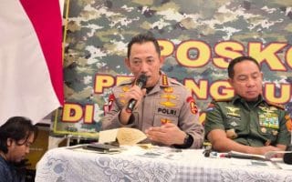 Kapolri Sebut Penyaluran Bantuan Sumatera Via Udara Bakal Dievaluasi