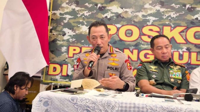 Kapolri Sebut Penyaluran Bantuan Sumatera Via Udara Bakal Dievaluasi
