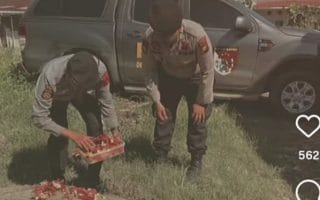 Detik-detik Anjing K9 Reno Dimakamkan Seacara Kedinasan, Ternyata Gugur Saat Tugas di Bencana Sumbar