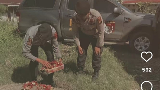 Detik-detik Anjing K9 Reno Dimakamkan Seacara Kedinasan, Ternyata Gugur Saat Tugas di Bencana Sumbar