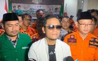 Di Tengah Polemik Status Bencana, Gus Miftah Gercep Kirim Bantuan ke Sumatera