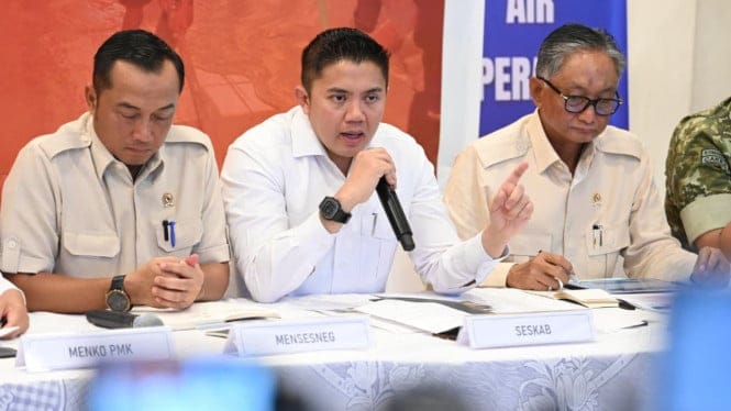 Seskab Teddy Ungkap Pemerintah Super Cepat Tangani Bencana Sumatera Selama 1 Bulan