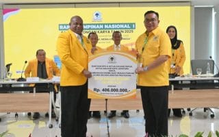 Golkar Papua Salurkan Rp406 Juta untuk Korban Bencana di Aceh, Sarmuji: Bentuk Solidaritas Kebangsaan