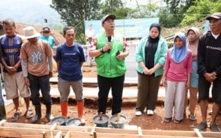 Waka DPR Cucun Bangun Rumah Relokasi Korban Longsor di Bandung