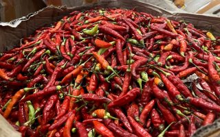 Harga cabai rawit merah tembus Rp72.750/kg, telur Rp33.000