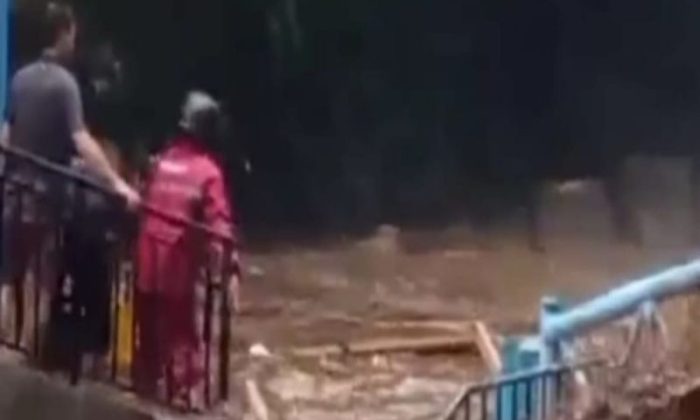 Kawasan Guci Tegal dihajar banjir bandang