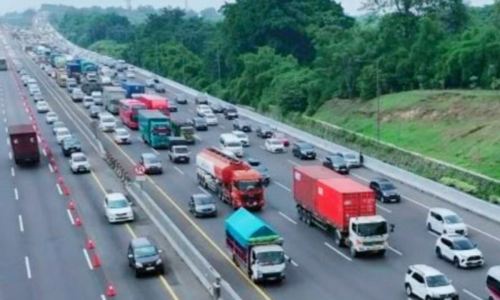 H1 Natal 2025, sebanyak 1,38 juta kendaraan meninggalkan Jabotabek