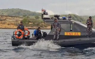 TNI AL kerahkan alutsista cari korban kapal tenggelam di Labuan Bajo