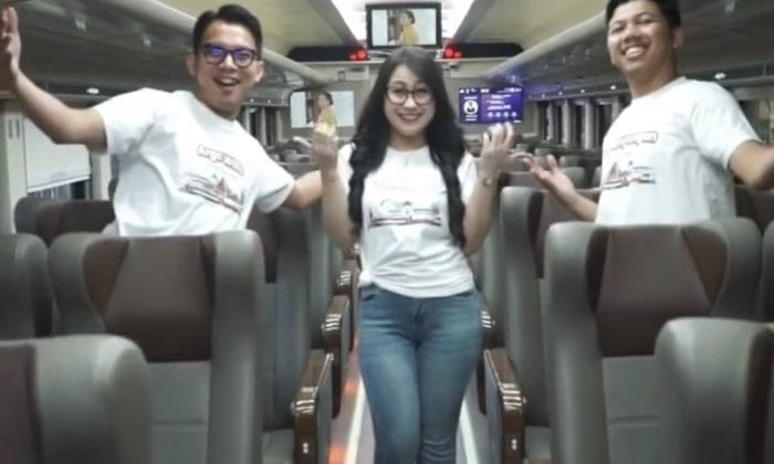 KA Argo Wilis dan KA Turanggagunakan Stainless Steel New Generationdari Stasiun Daop 6 Yogyakarta