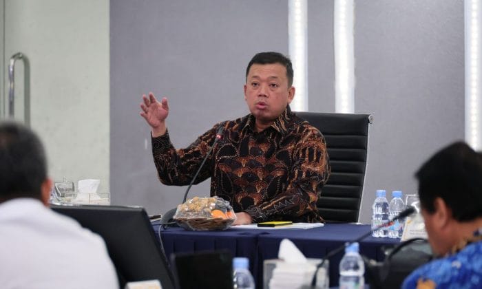Menteri Nusron instruksikan jajaran masuk di akhir pekan selesaikan berkas layanan pertanahan