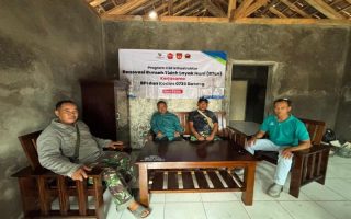 PLTU-Kodim Batang serahkan bantuan renovasi dua RTLH