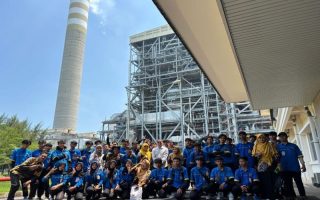 PLTU Batang edukasi pelajar melalui program BEST Class