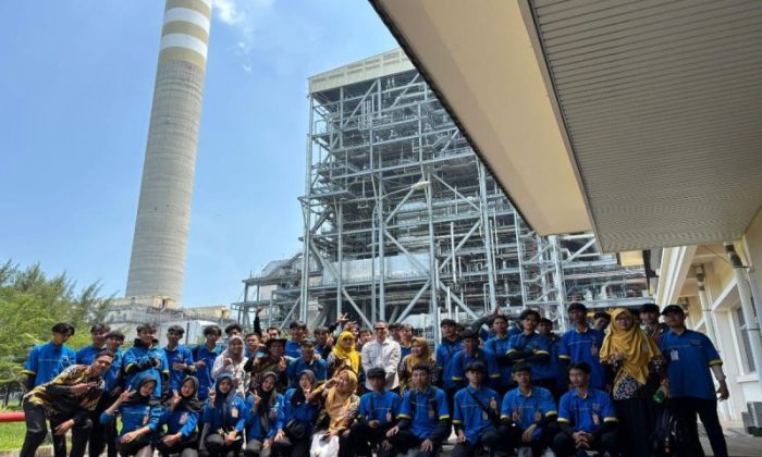 PLTU Batang edukasi pelajar melalui program BEST Class