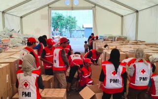 PMI mengirim kapal berisi alat berat dan kebutuhan dasar ke wilayah terdampak bencana Aceh - Sumut