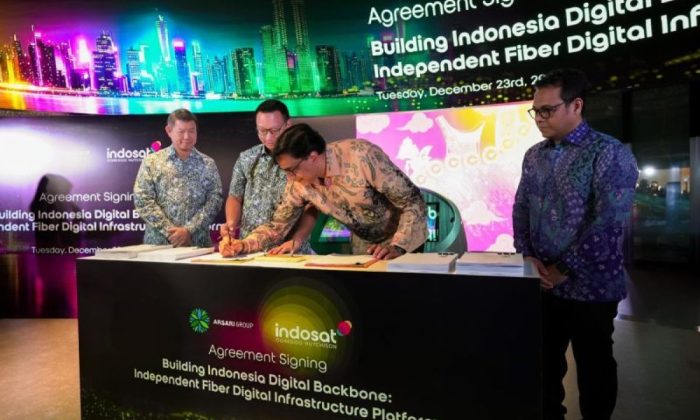 Indosat, Arsari Group, dan Northstar Group bentuk platform serat optik digital