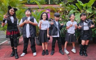 Eskidro Band, Debut pertama di penghujung 2025