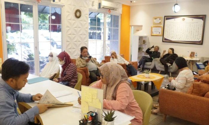 Masyarakat Jakarta Barat manfaatkan layanan yang buka saat libur Nataru