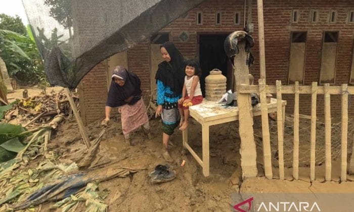 Ratusan korban banjir di Bireuen butuh tenda pengungsian