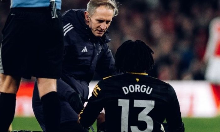 Manchester United terancam kehilangan Patrick Dorgu akibat cidera