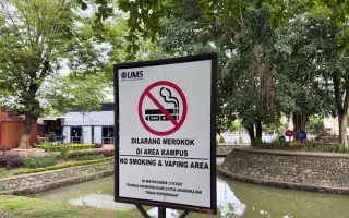 Merokok dekat anak dapat merusak organ pernapasan dan saraf