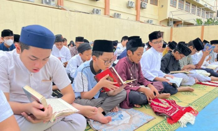 SMP Muhammadiyah PK Kottabarat gelar kajian Isra Mi'raj Nabi Muhammad SAW