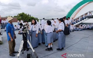 Planetarium UIN Walisongo Semarang menjadi destinasi pilihan outing class SMA Negeri 1 Purwodadi belajar astronomi