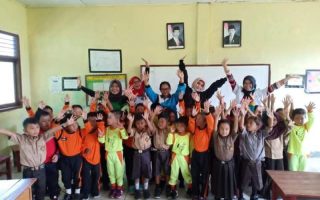 Dari UMS ke pedalaman Maluku, kisah Dokter Ferianis perjuangkan hak kesehatan masyarakat terpencil