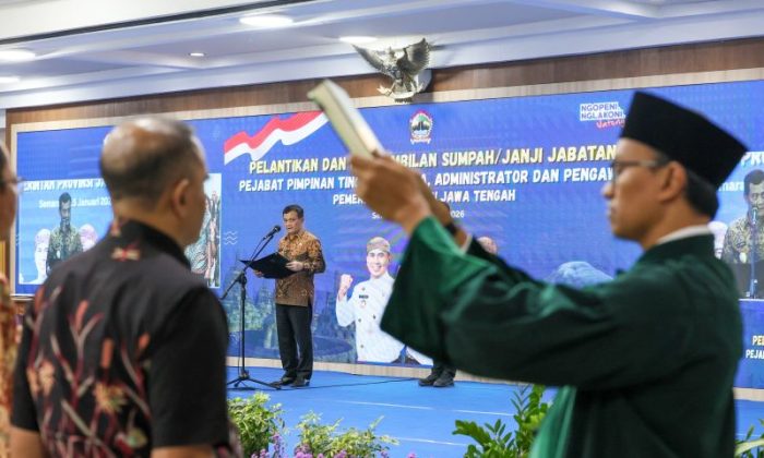 Gubernur Jateng menegaskan pelayanan publik jadi ukuran utama kinerja birokrasi