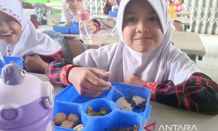 Penuhi nutrisi lengkap anak untuk cegah gangguan kecerdasan