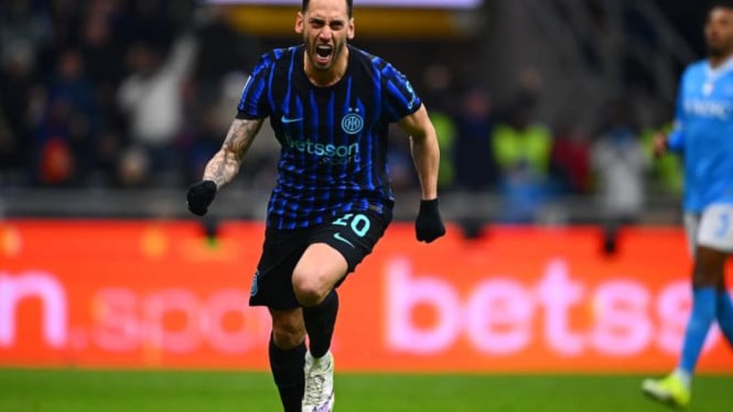 Hasil Serie A: Drama 4 Gol, Inter Milan Tetap di Puncak Usai Imbangi Napoli