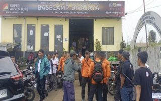 Kondisi cuaca jadi kendala evakuasi korban hilang di Gunung Slamet