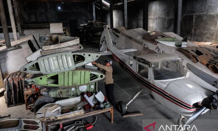 Bisnis bangkai pesawat di Sukoharjo, laku untuk properti kafe dan edukasi