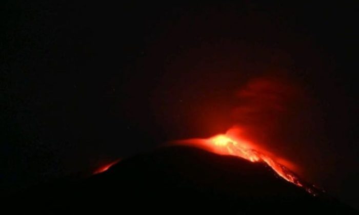 Gunung Ile Lewotolok di Lembata kembali erupsi