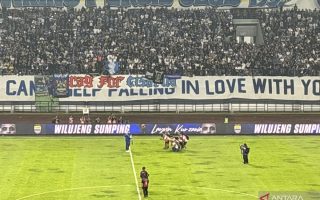 Persib Bandung kontrak mantan bek PSG Layvin Kurzawa