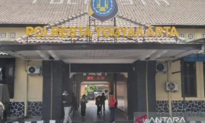 Polisi mengungkap dugaan penipuan online jaringan internasional di Sleman