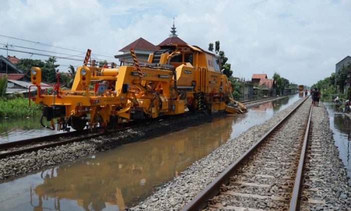 Jalur KA di Pekalongan sudah dapat dilintasi setelah banjir surut