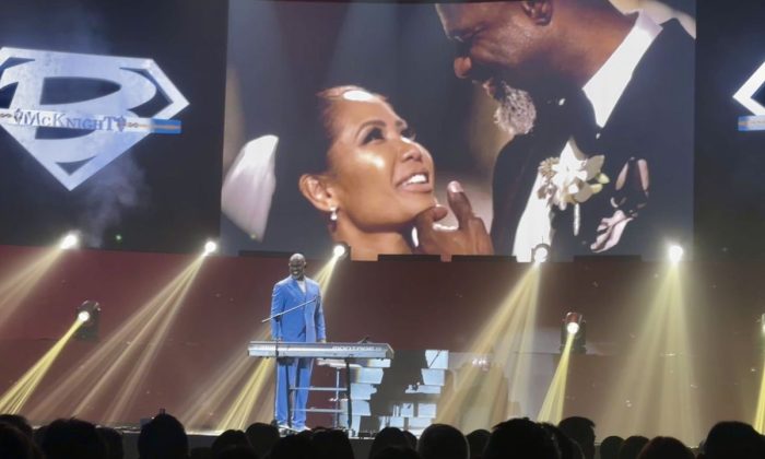 Lagu Everything jadi ruang personal Brian McKnight di konser Jakarta