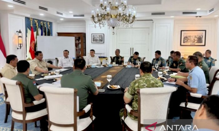 Prabowo memberikan arahan geostrategi ke pimpinan TNI