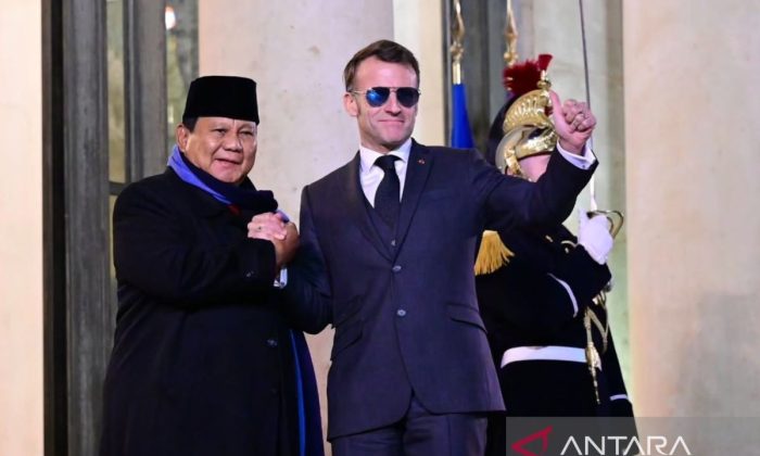 Seskab Teddy ungkap isi pertemuan 2,5 jam Prabowo-Macron di Elysee
