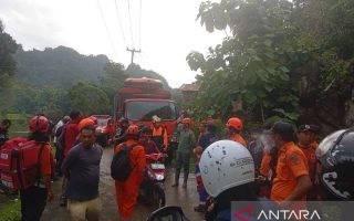 Wali Kota Makassar kerahkan personel BPBD cari pesawat ATR 400 hilang