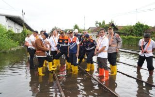 Menhub: Penanganan banjir jalur KA perlu dilakukan secara komprehensif