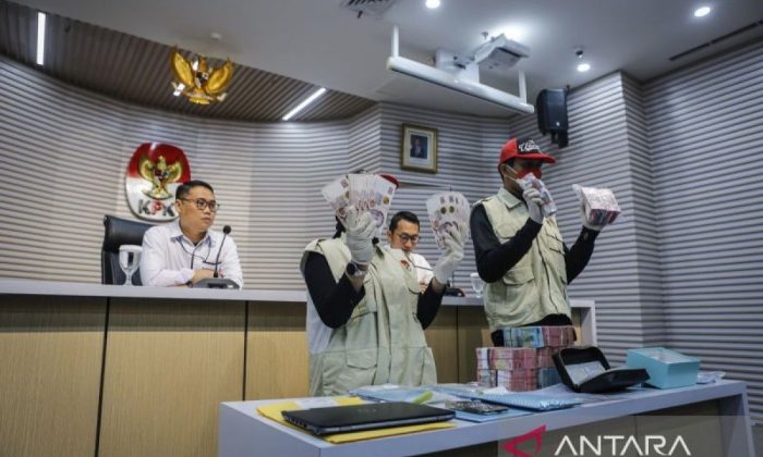KPK mendalami keterlibatan direksi PT Wanatiara Persada pada kasus suap