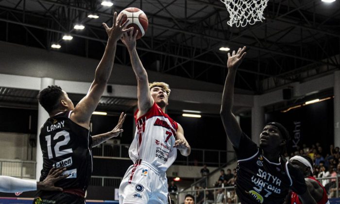 Rajawali Medan membungkam Pacific Caesar Surabaya 93-75