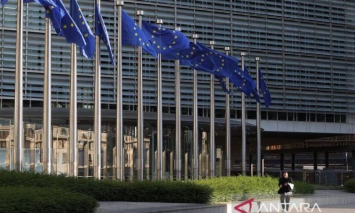 Uni Eropa akan larang peralatan buatan China di infrastruktur penting