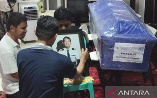 Tetangga sebut almarhum Farhan Copilot pesawat ATR sosok yang baik
