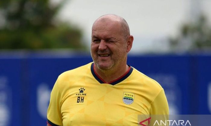 Bojan Hodak enggan remehkan Persis Solo jelang laga Sabtu (31/1)